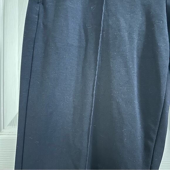 Athleta Eastbound Straight Ponte Stretch Work Pant Women’s size 6T Black classic - Picture 4 of 13